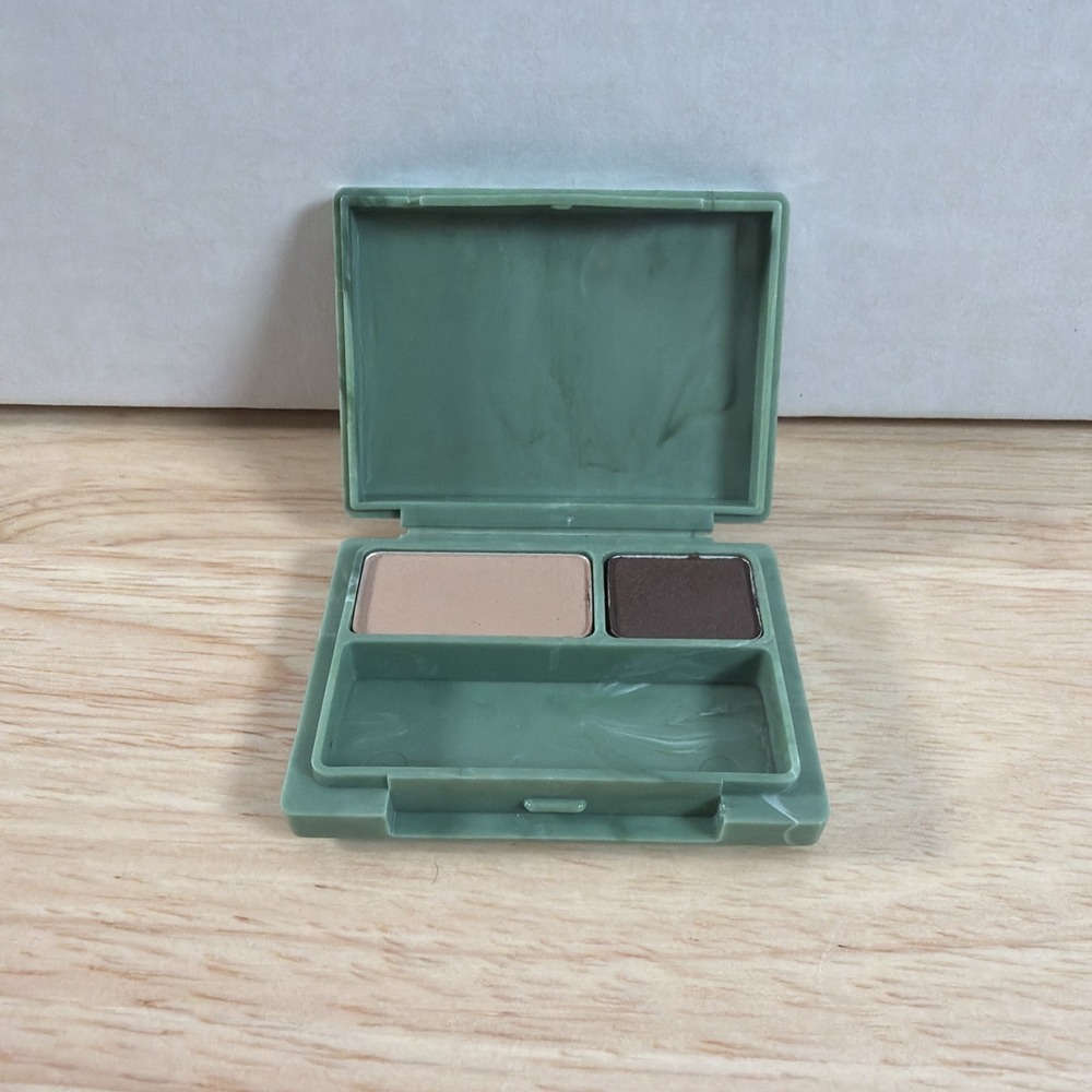 NEW CLINIQUE Eye Defining Eyeshadow Liner Duo Cashew .04 Oz. Travel Size